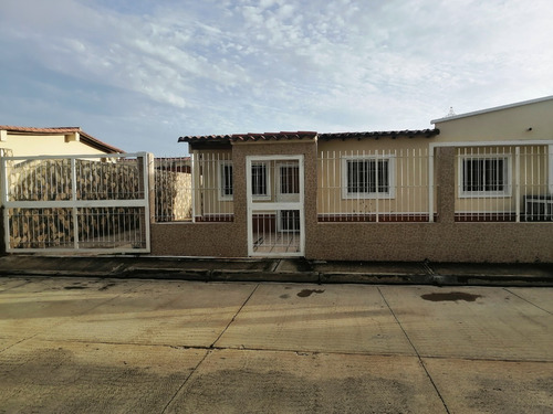 Imagen 1 de 14 de Casa Conjunto Residencias Terranova, Porlamar, Municipio Mariño