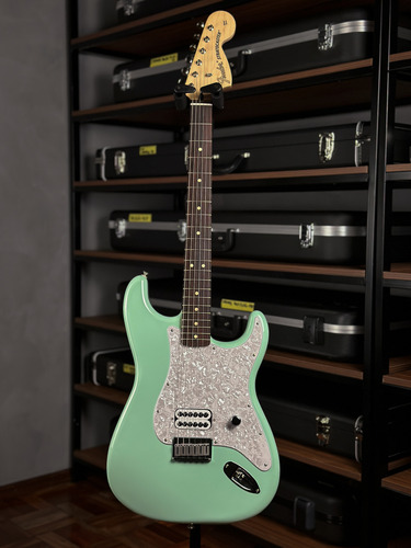 Guitarra Fender Tom Delonge Surf Green