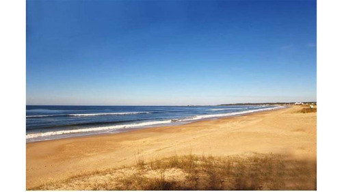 Terreno, Lote En Balneario Arachania,rocha, Uruguay Con Casa