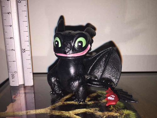 Chimuelo Toothless / Como Entrenar A Tu Dragón / Figura (Usado)