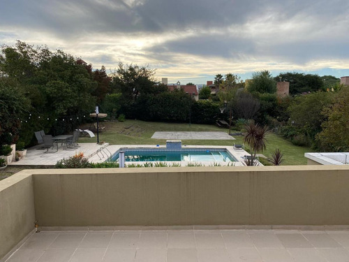 Imagen 11 de 16 de Casa - 4 Hojas Barrio Cerrado Córdoba Mendiolaza La Mejor Del Lugar