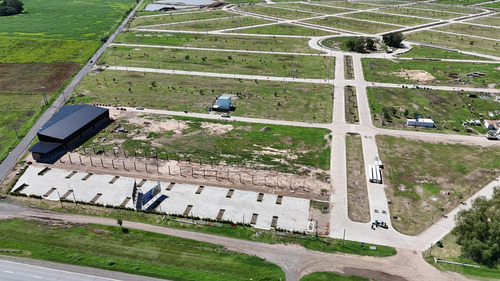 Terreno En Barrio Residencial Neander - Villa Amelia