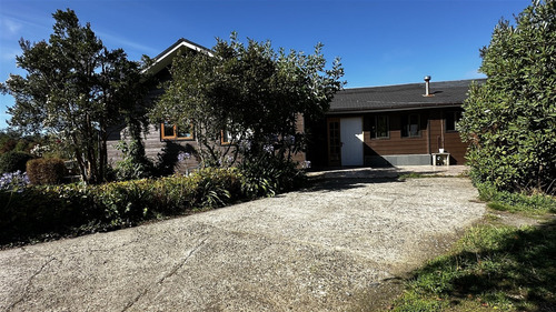 Casa En Arriendo De 3 Dorm. En Llanquihue
