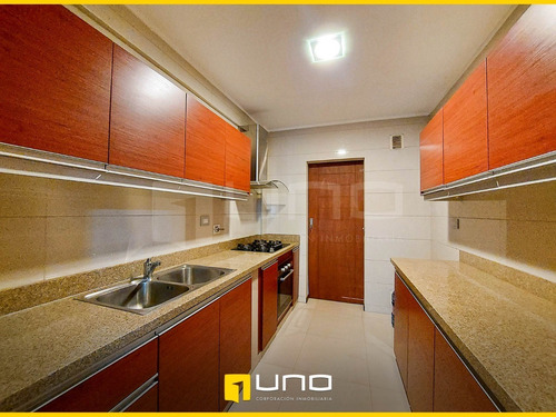 Imagen 4 de 9 de Céntrico, Confortable Y Espacioso Departamento De 3 Dormitorios Bien Distribuido