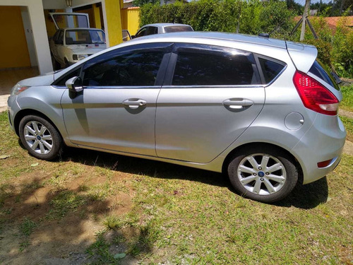 Imagem 2 de 5 de Ford Fiesta 2012 1.6 16v Se Flex 5p