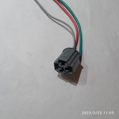 Socate Conector De  Baquelita Bombillo De 3 Patas 