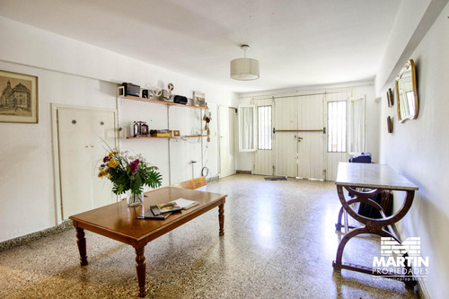 Casa Ph Dpto En Venta En Olivos 4 Ambientes. Apto Multiples Usos. Lote 4.33x27