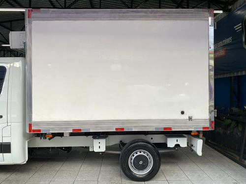 Renault Master chasis 2.3 L1H1 2P