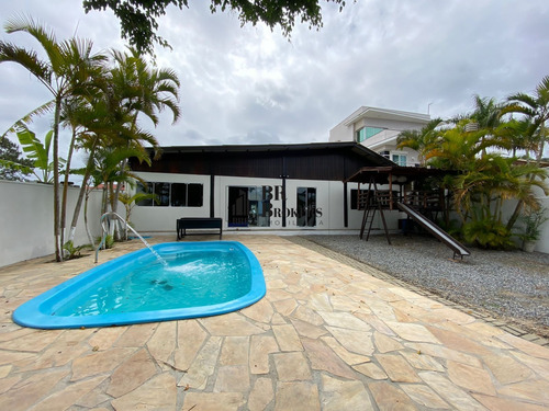 Imagem 14 de 17 de Casa Em Praia Do Estaleirinho, Balneário Camboriú/sc De 500m² 3 Quartos À Venda Por R$ 2.400.000,00 - Ca2333968-s