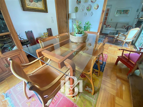 Casa En Venta De 4 Dorm. En Las Condes