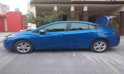 Imagen 3 de 5 de Chevrolet Cruze 2017