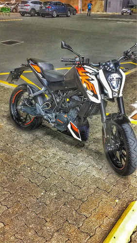 Imagem 1 de 3 de Ktm Duke 200