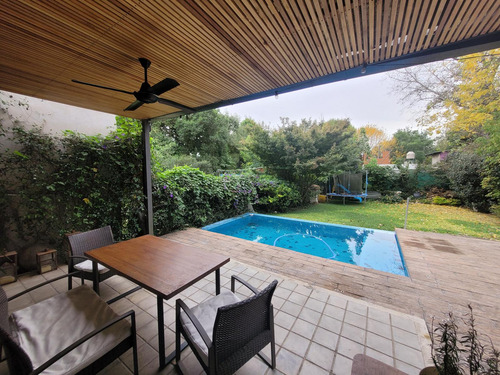 Casa En Venta En Villa Elisa 3 Dormitorios Pileta Parque Moderna