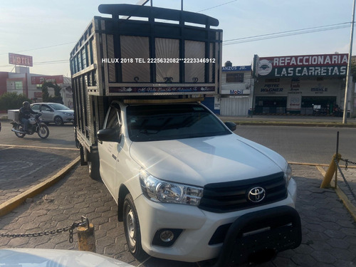 Toyota Hilux 2.7 Cabina Sencilla Mt