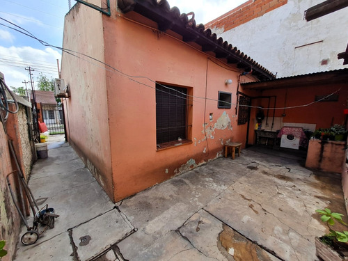 Ph Tipo Casa Fte., 3 Amb. + Dpto Mono *** Apto Credito ***