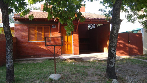 Alquiler Temporario Casa 2 Dormitorios Villa Cura Brochero Con Cochera
