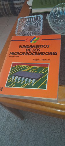 Roger L. Tokheim - Fundamentos De Los Microprocesadores