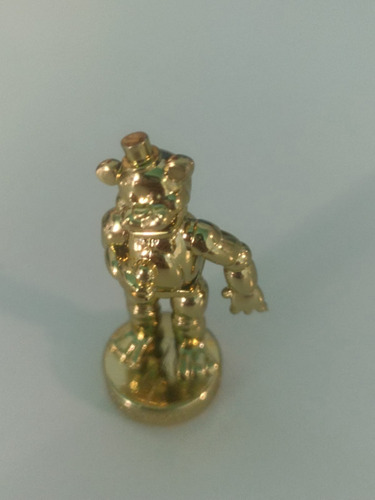 Figura Freddy Dorada Colección Vuala 2025 Fnaf. (Usado)