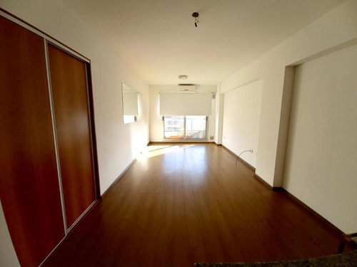 Imagen 3 de 17 de Monoambiente Venta Vista Al Rio Quincho Parrillero