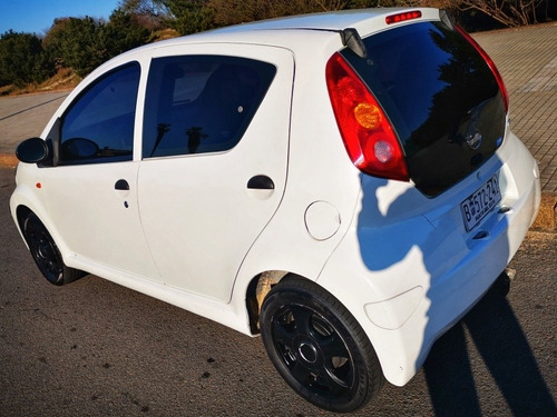 Byd F0 2012 1.0 Full