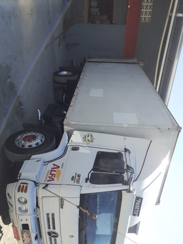 Mercedes Benz 1718 Toco