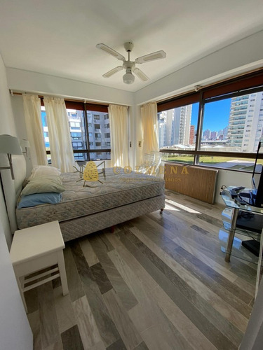 Apartamento A Pasos De La Peninsula Y Playa Brava. - Consulta!!!!!- Ref: 3615