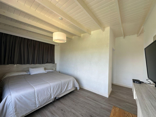 Casa En Venta - 4 Dormitorios 4 Baños - Pinamar