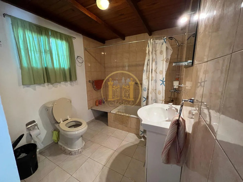Vendo Casa, 4 Dormitorios, 4 Banos, Patio, Lavadero, Barbacoa, Balneario Santa Ana, Colonia