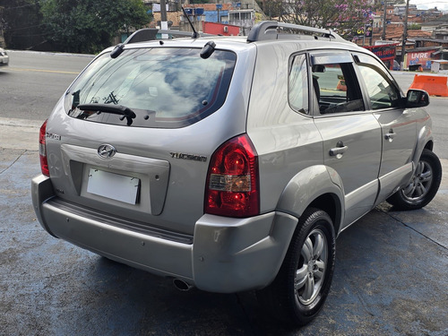 Hyundai Tucson 2.0 MPFI GLS 16V 143CV 2WD GASOLINA 4P AUTOMÁTICO