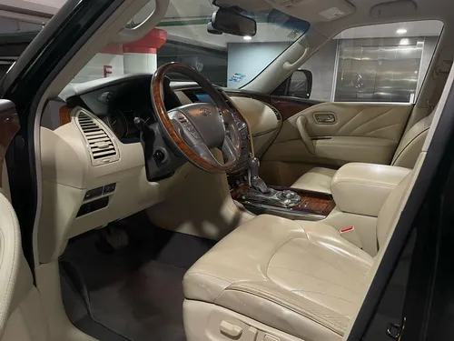Infiniti QX80 5.6 7 Pasajeros At