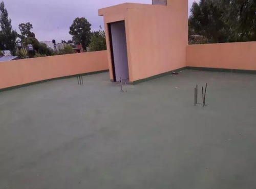 Casa Venta 2 Dormitorios 1 Baño 1 Cochera Jardin 82 Mts 2 Cubiertos Terreno 300 Mts 2 - Villa Parque Sicardi