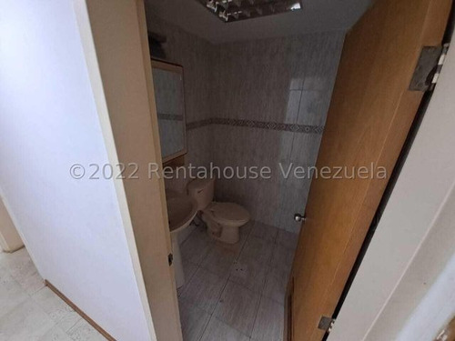 Imagen 7 de 13 de Edificio Comercial En Alquiler#23-14967# Veronica Martinez Rent-a-house