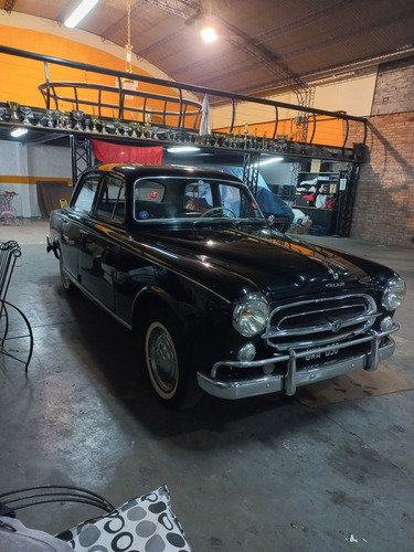 Imagen 2 de 9 de Peugeot 403