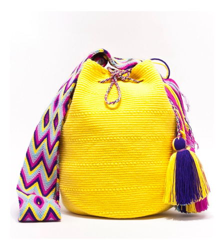 Mochila Wayuu Unicolor Amarillo - Grande  Con Pompones