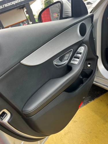 Mercedes-Benz Classe C 1.6 Turbo Flex 4p