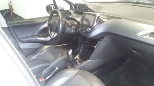 Imagen 7 de 9 de Peugeot 208 Feline Full Modelo (2013)