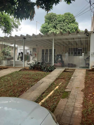 Imagem 7 de 29 de Casa A 10 Min Shopping Flamboyant Com 3 Quartos E 1 Suite