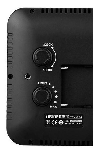 Iluminador Luz Led Triopo 204led C/ Cargador Y Bateria