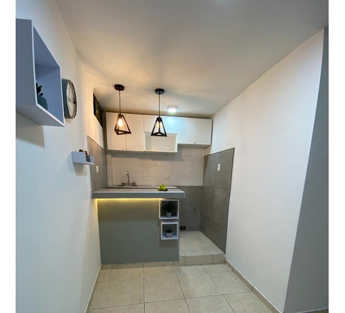 Imagen 5 de 9 de Minidepartamento En San Borja, Departamento En San Borja, Departamentos En San Borja, En Avenida Rosa Toro Cuadra 9 Cruce Con Canada Cuadra 35, Excelente Zona Comercial Todo A La Mano