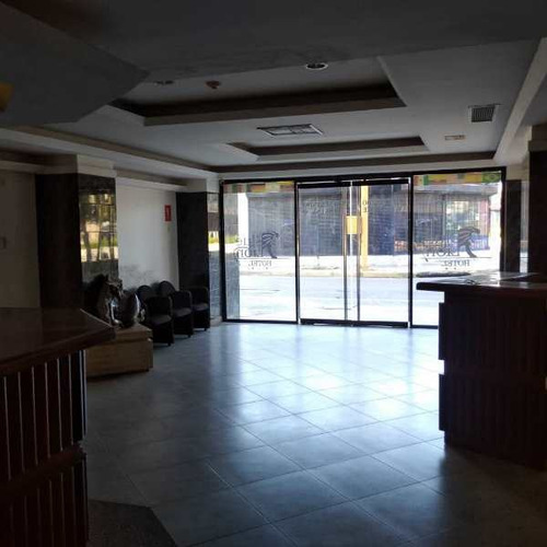 Edificio Ideal Para Hotel, Clínica U Oficinas En Porlamar
