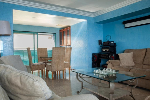 Pent House En Edificio Mas Cotizado De La Isla, Acceso A La Playa