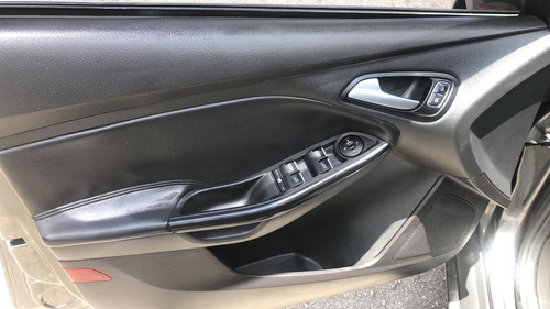 Ford Focus 2.0 Titanium Flex Powershift 5p