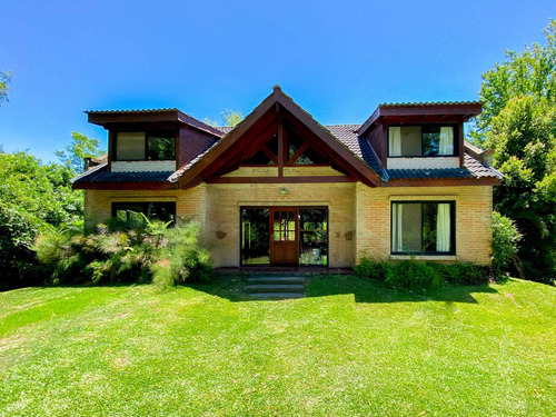 Imagen 2 de 29 de Casa Venta C/amarra Club Jardín Náutico Escobar