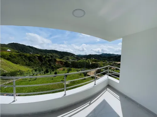 Se Vende Casa En Club Campestre En San Roque, Antioquia