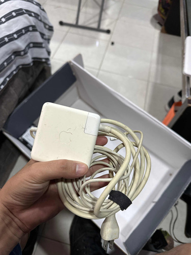 85w Magsafe Power Adapter