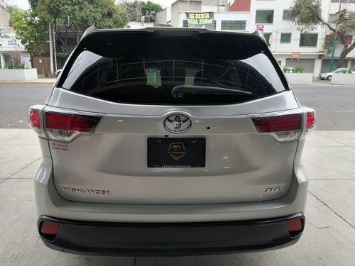Imagen 5 de 15 de Toyota Highlander Xle Piel 2016.