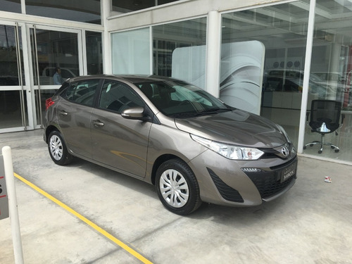 Toyota Yaris Xs Mt6 5ptas 0km 2021 Sepautos