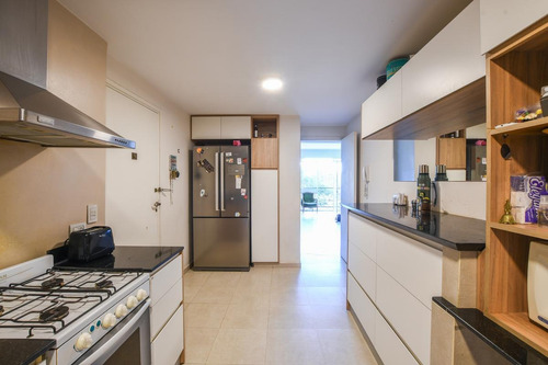 Imagen 8 de 23 de Departamento De 2 Dormitorios En Venta Con Cochera En El Centro De Rosario