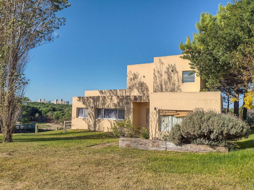 Imagen 2 de 30 de Casa En Venta Residencial Ii 2 - Como Estar En Maritimo I Con Acceso A Pie Al Mar - Costa Esmeralda