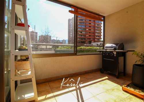 Departamento En Venta De 2 Dorm. En Las Condes